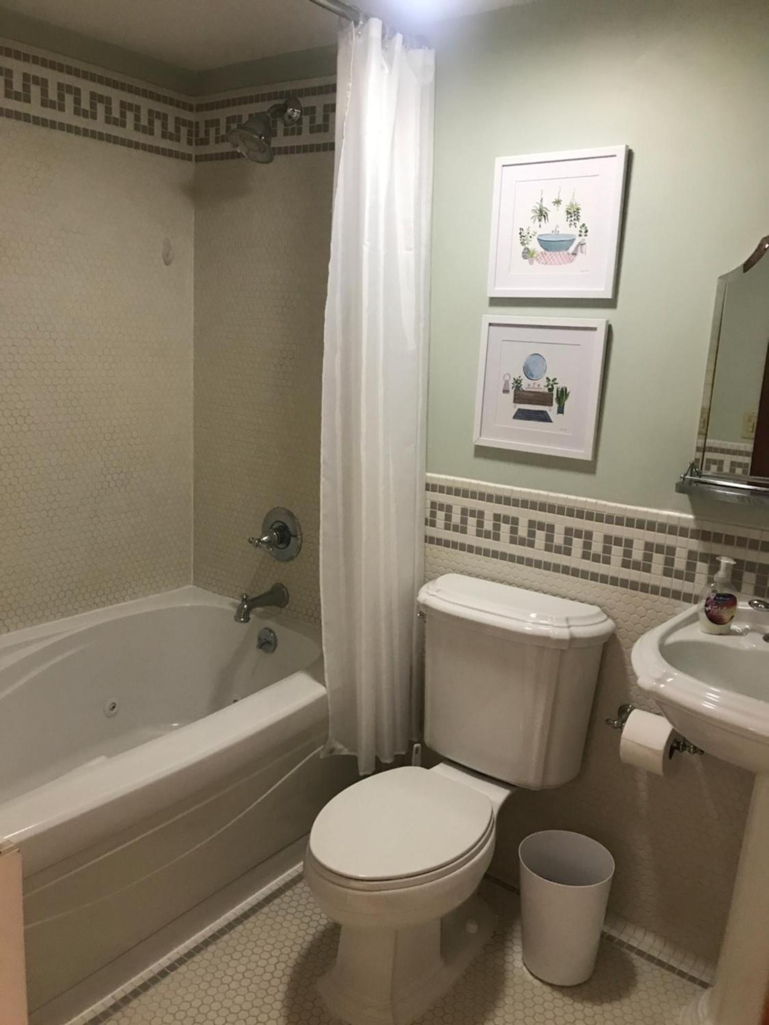 The Nauvoo Grand Bed & Breakfast Room photo