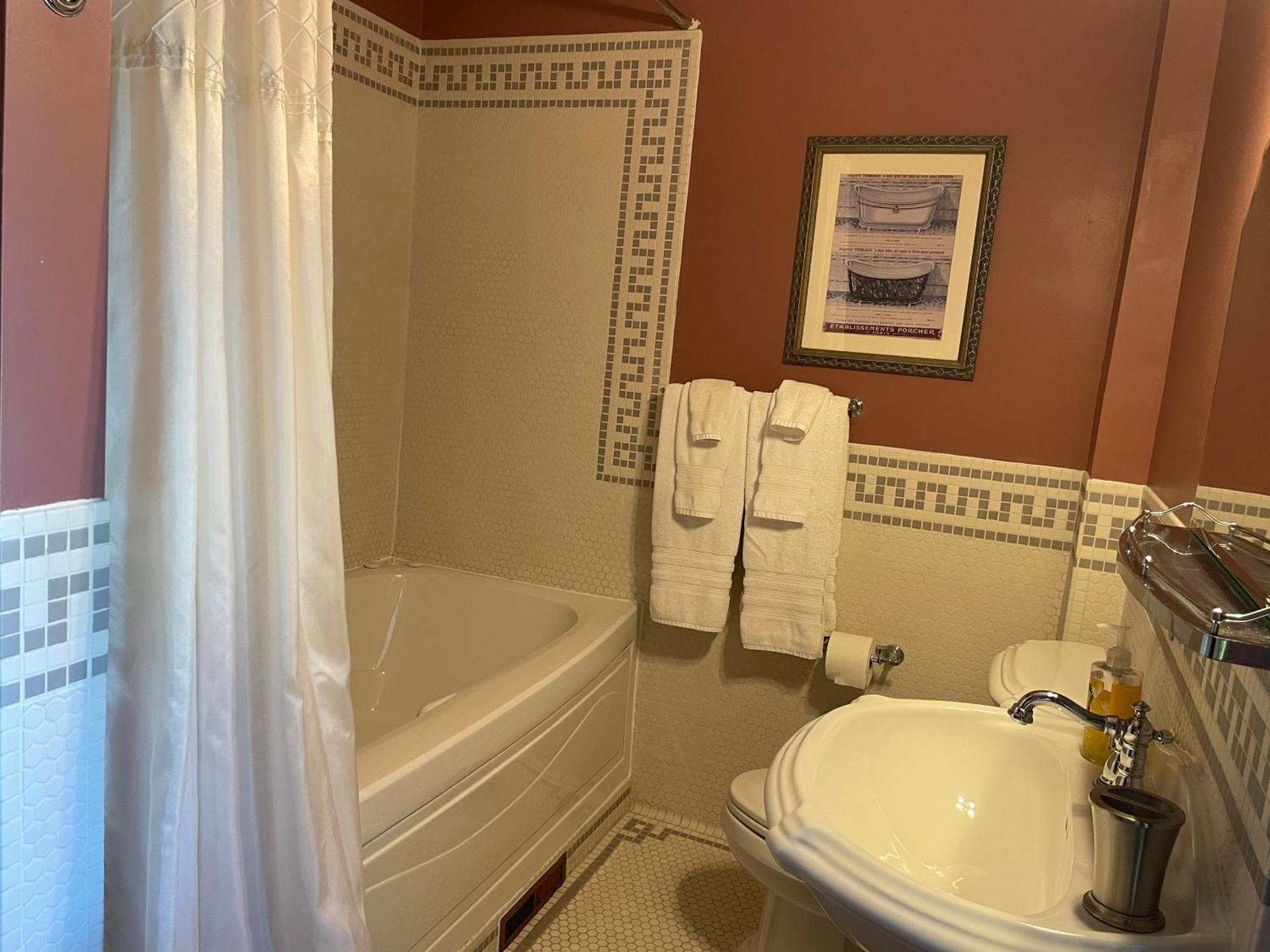 The Nauvoo Grand Bed & Breakfast Exterior photo